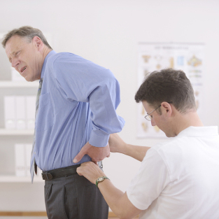 the back pain in the lumbar region, the treatment